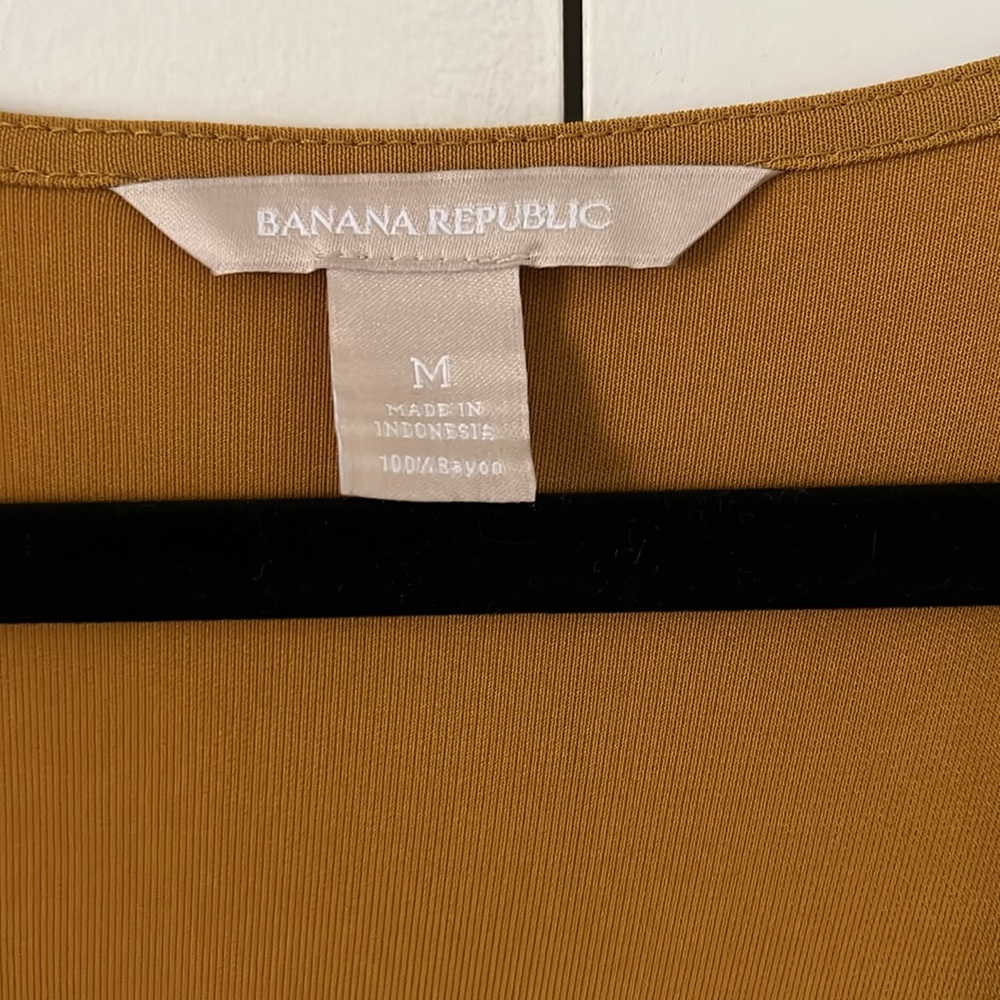 Banana Republic rayon wrap dress - Picture 2 of 3